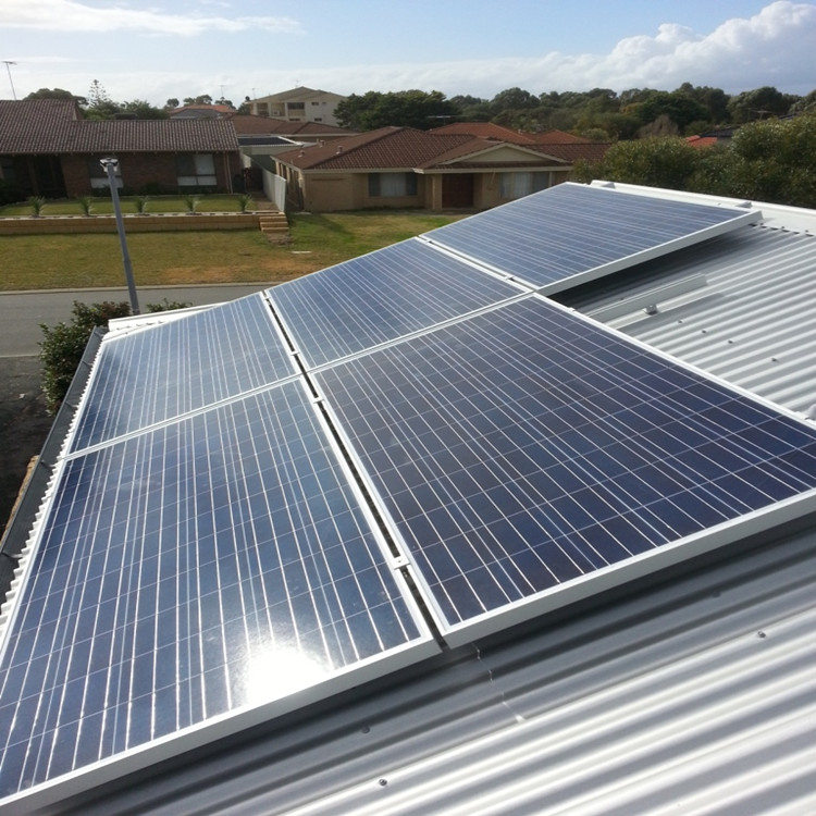 700W efficacité maximale garantie de 25 ans Half Cell PV Solar Système