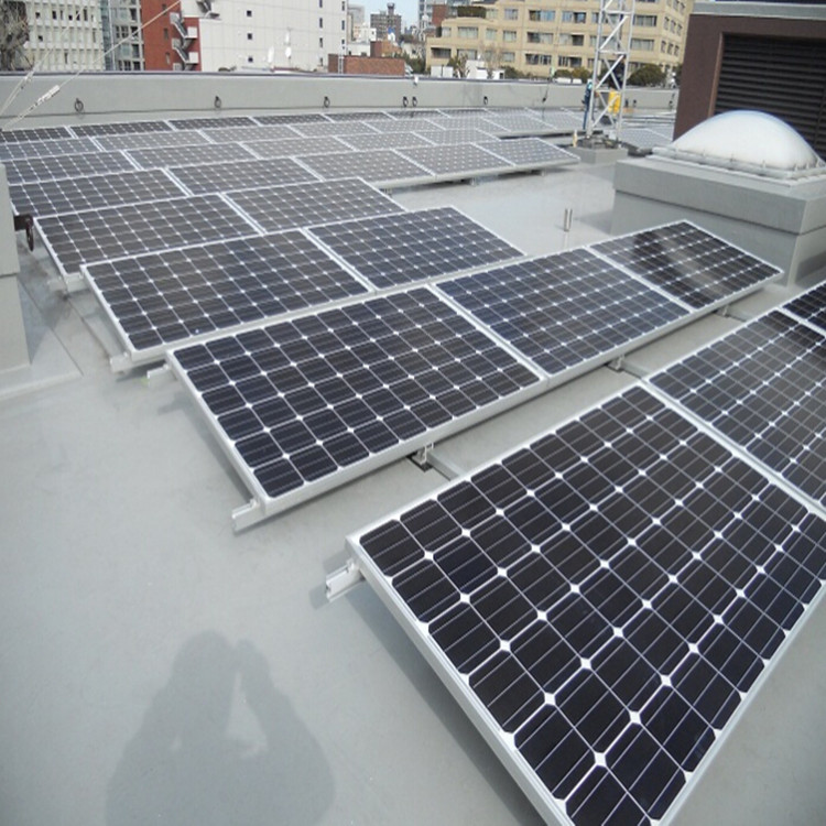 700W de puissance plus de 25 ans de garantie de la moitié cellule PV Solar Power System