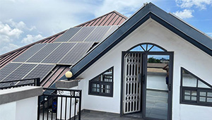 Système de panneaux solaires domestiques de 10 kW